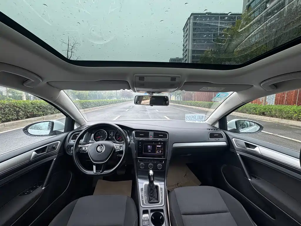 Volkswagen Golf — миниатюра 9
