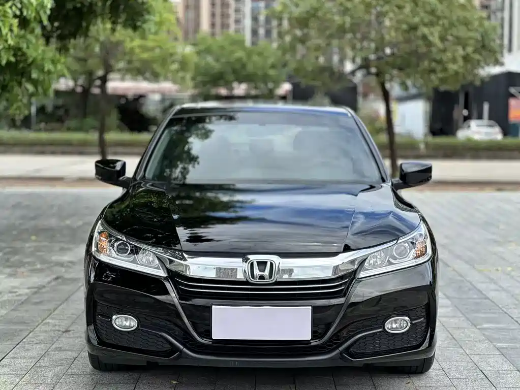 Honda Accord — миниатюра 2