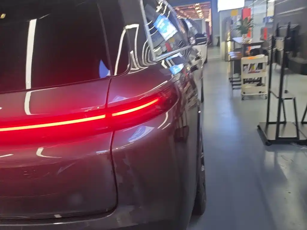 Li Auto Li L8 — миниатюра 8