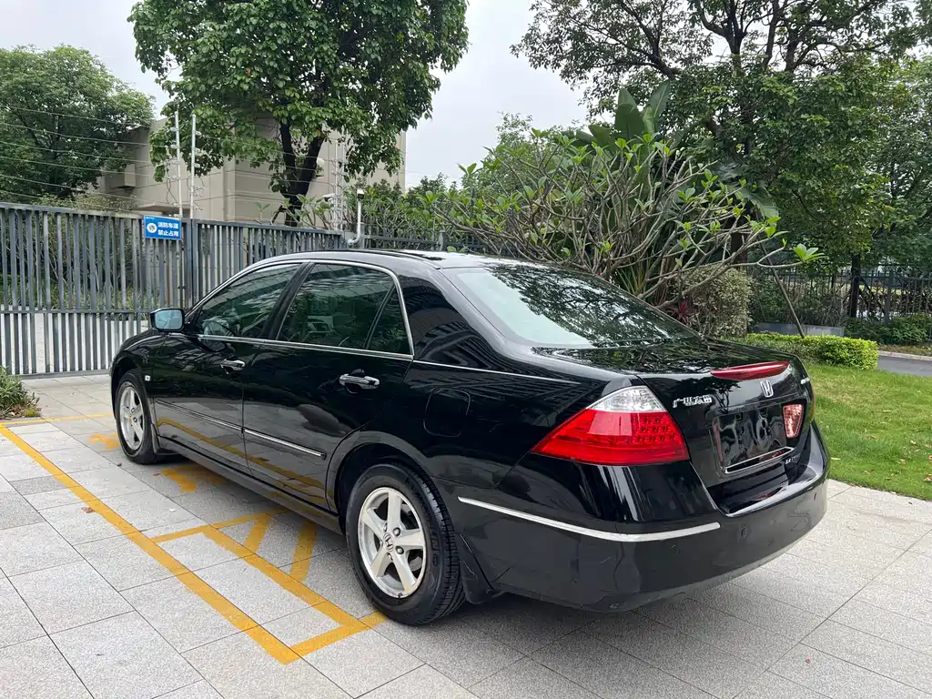 Honda Accord 2007 2.4L AT Luxury