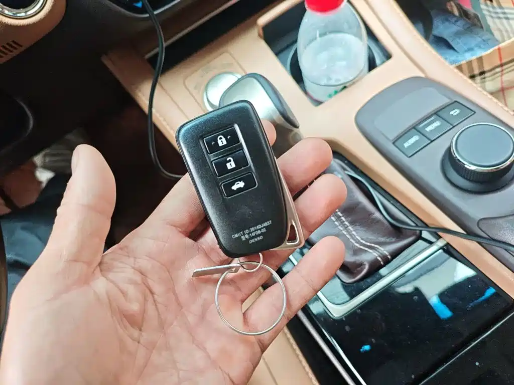 Lexus ES — миниатюра 9