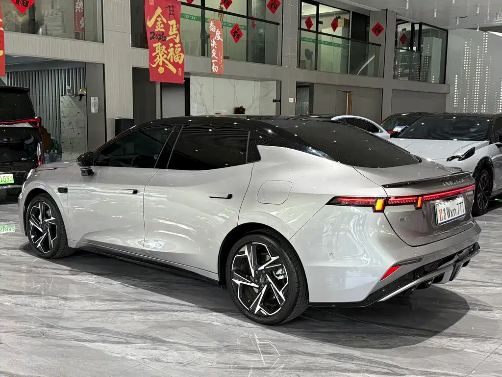 Lynk & Co 07 EM-P — миниатюра 35