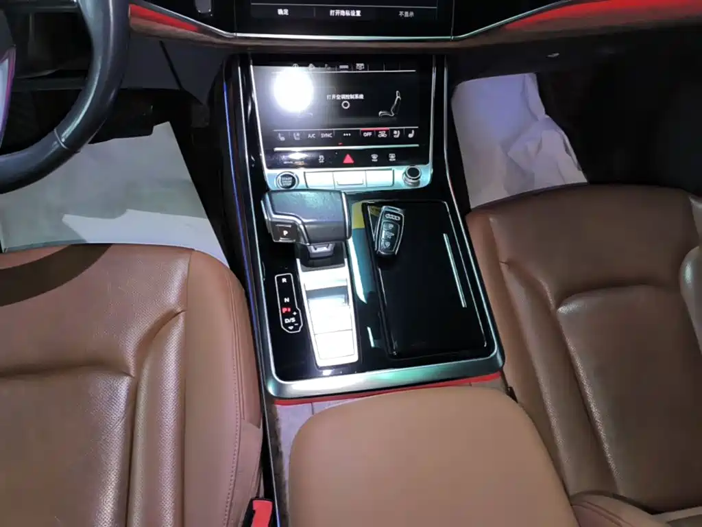 Audi Q7 — миниатюра 14