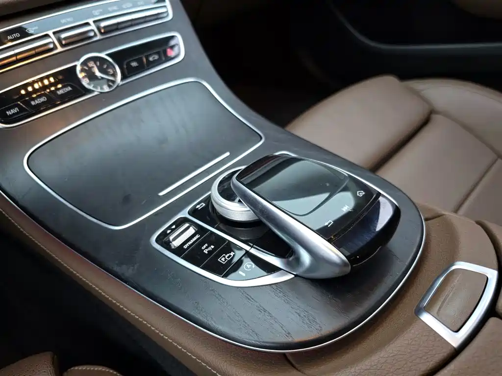 Mercedes-Benz E-Class E 2018 E 200 L Sport