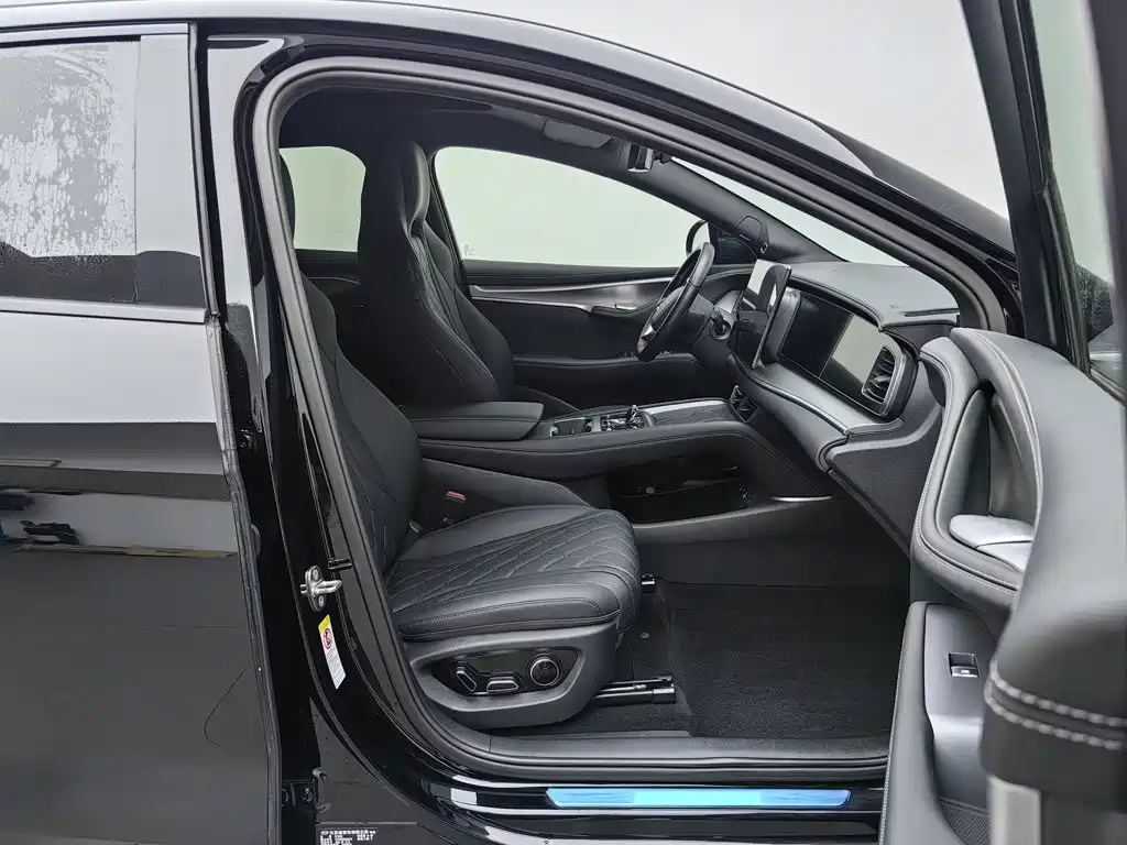 BYD Sealion 07 EV — миниатюра 23