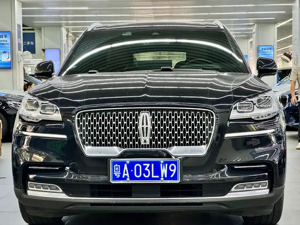 Lincoln Aviator — миниатюра 2