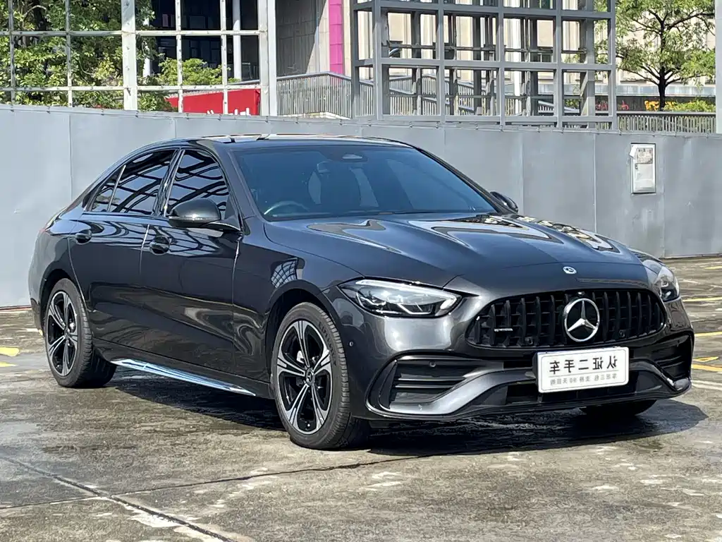 Mercedes-Benz C-Class — миниатюра 3