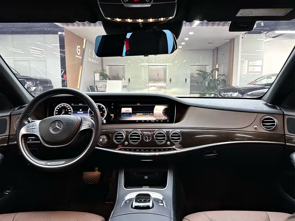Mercedes-Benz S-Class — миниатюра 10