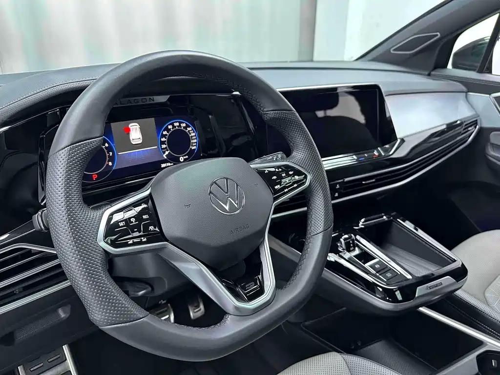 Volkswagen Talagon — миниатюра 5