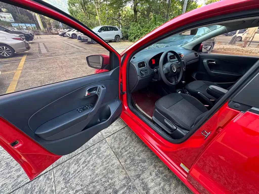 Volkswagen Polo — миниатюра 10