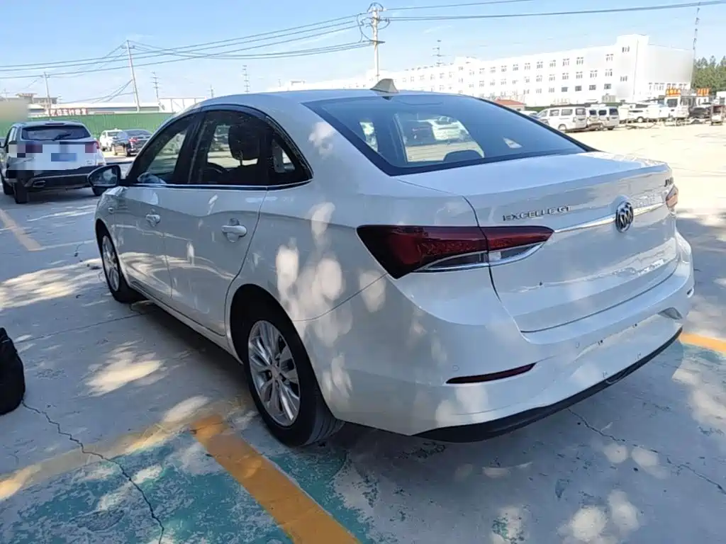 Buick Excelle — миниатюра 5