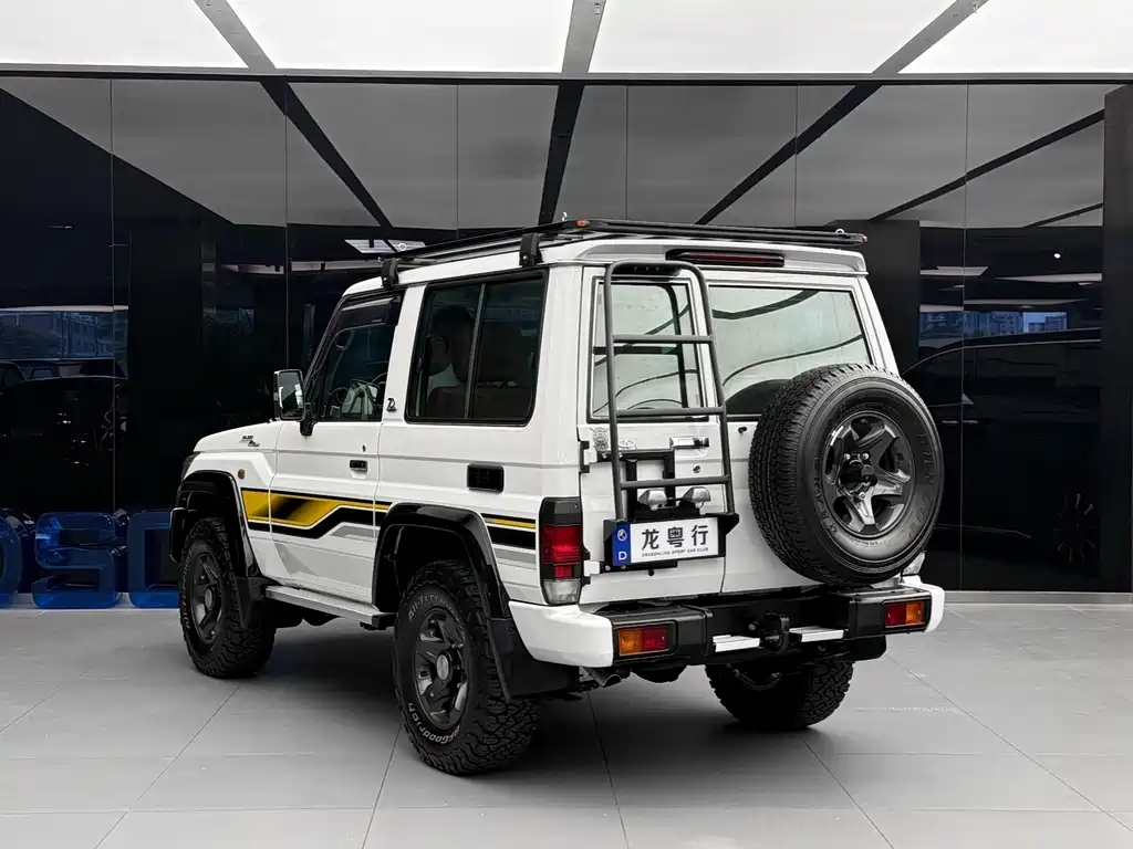 Toyota Land Cruiser — миниатюра 4