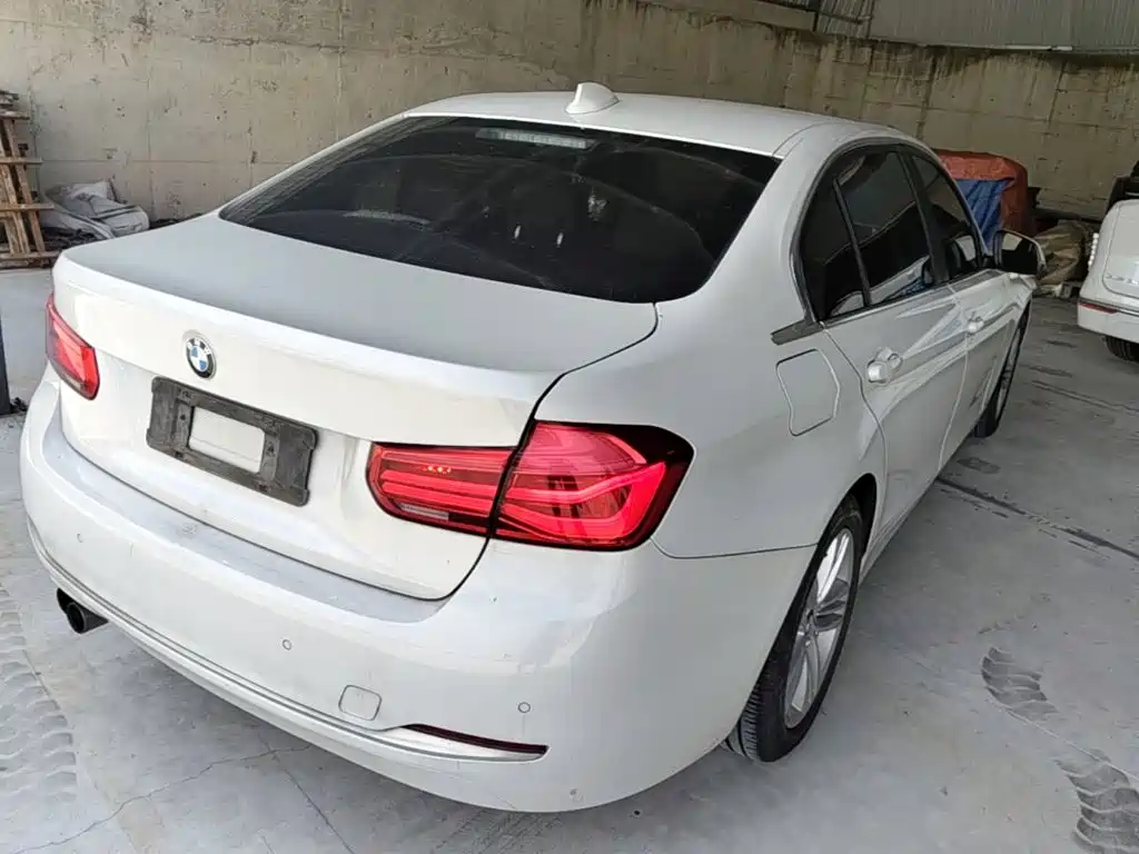 BMW 3 Series — миниатюра 5