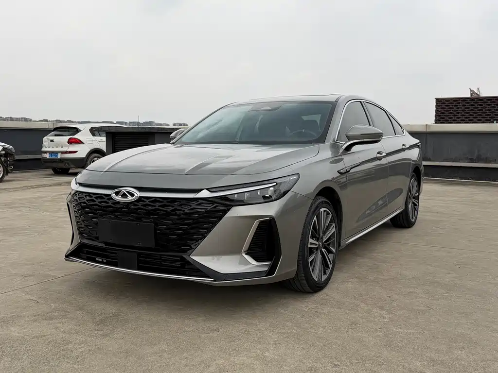 Chery Arrizo 8