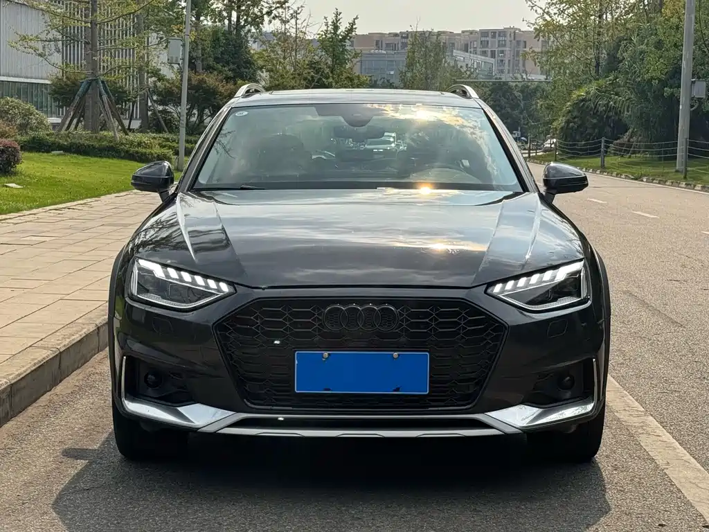 Audi A4 (Import) — миниатюра 2