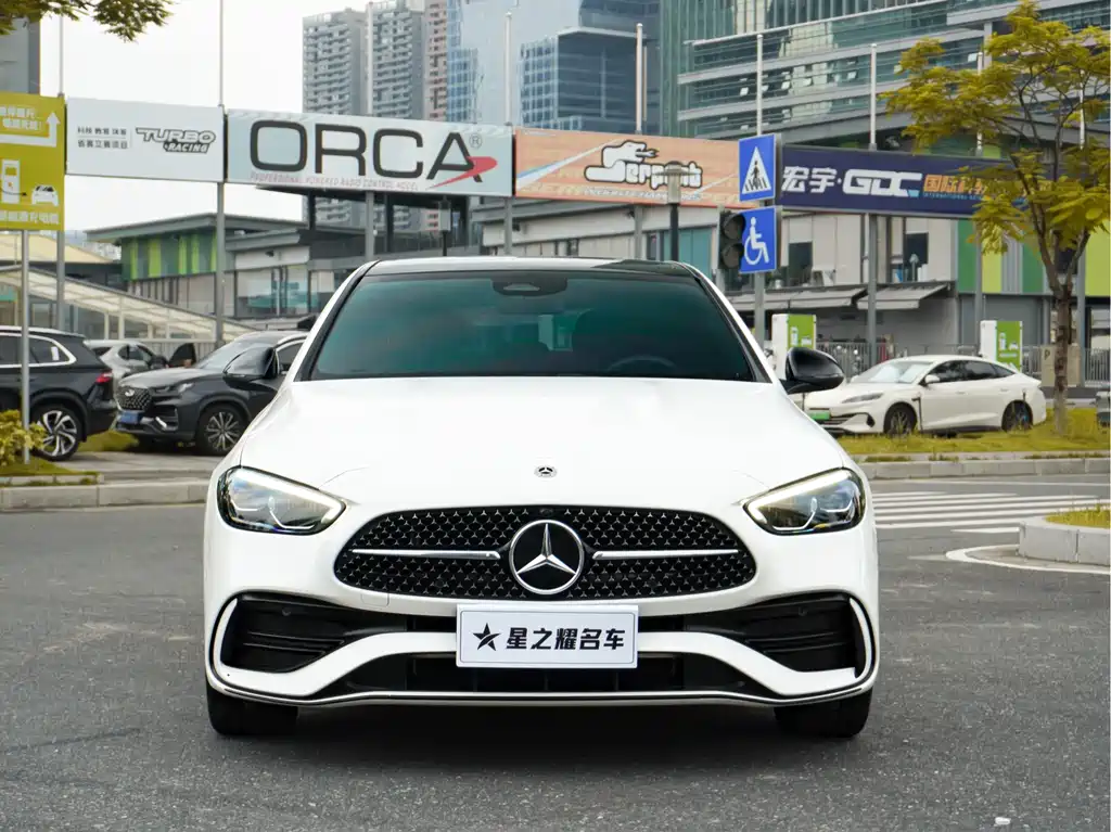 Mercedes-Benz C-Class — миниатюра 2