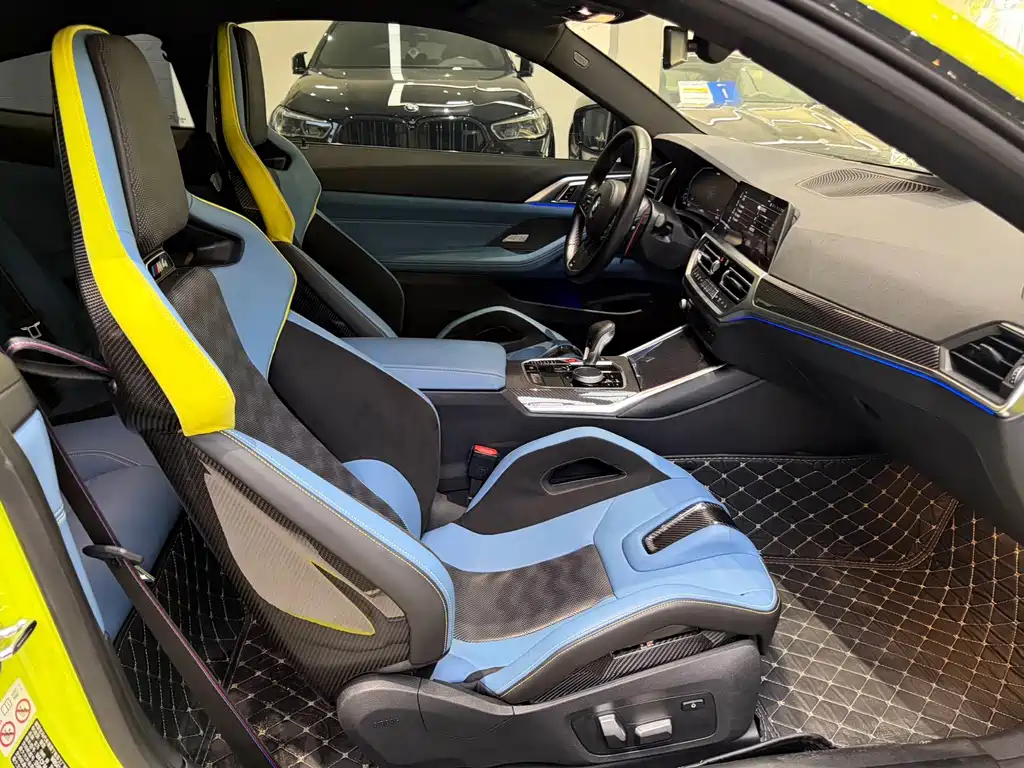 BMW M4 — миниатюра 10