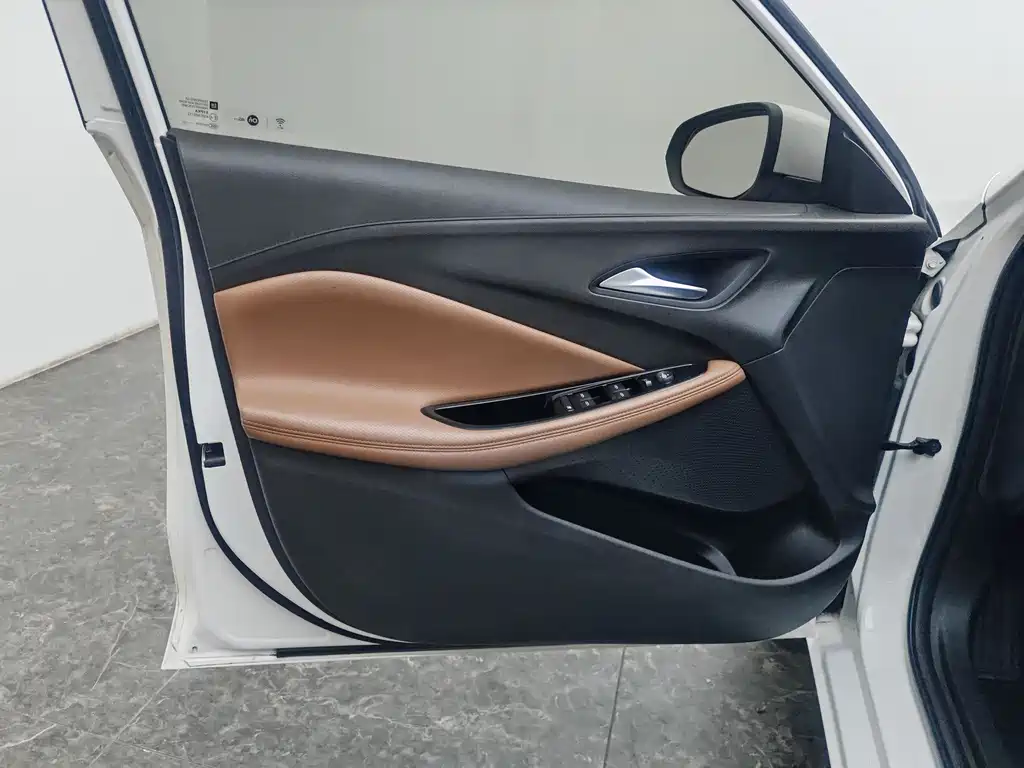 Buick Verano — миниатюра 19