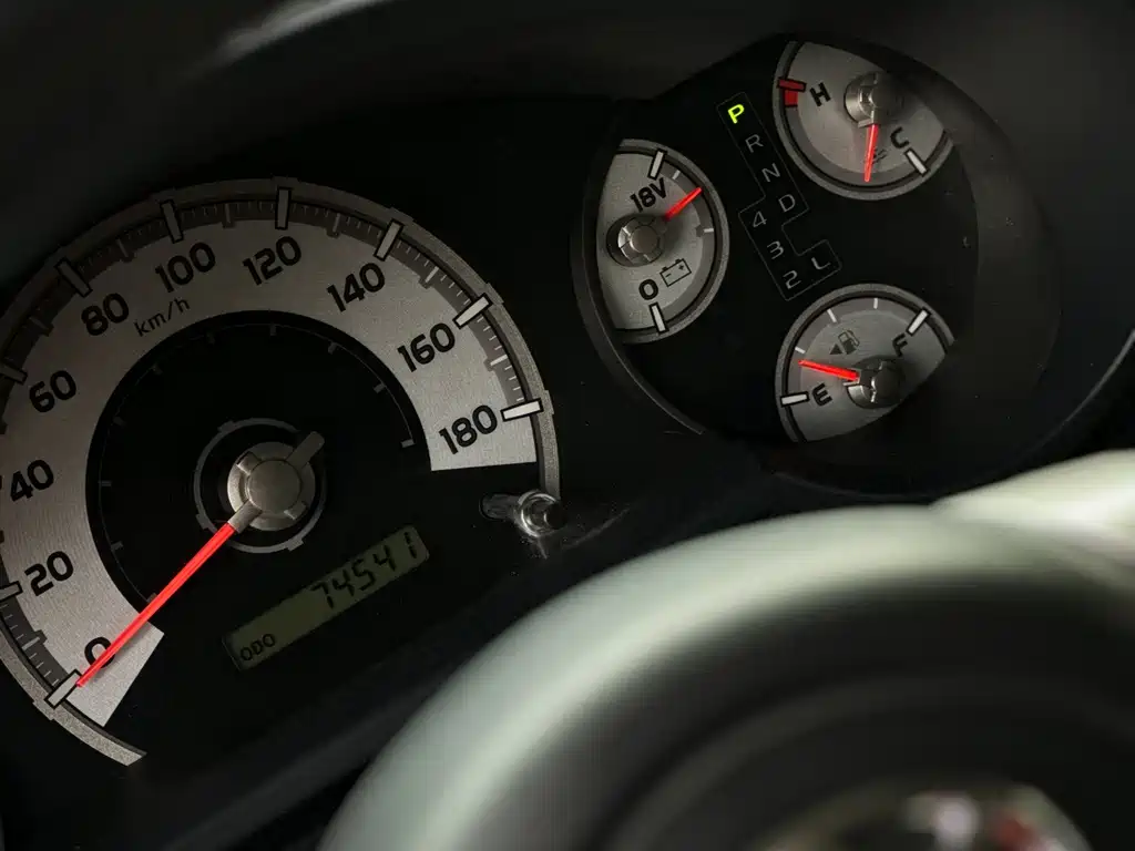 Toyota FJ Cruiser — миниатюра 7