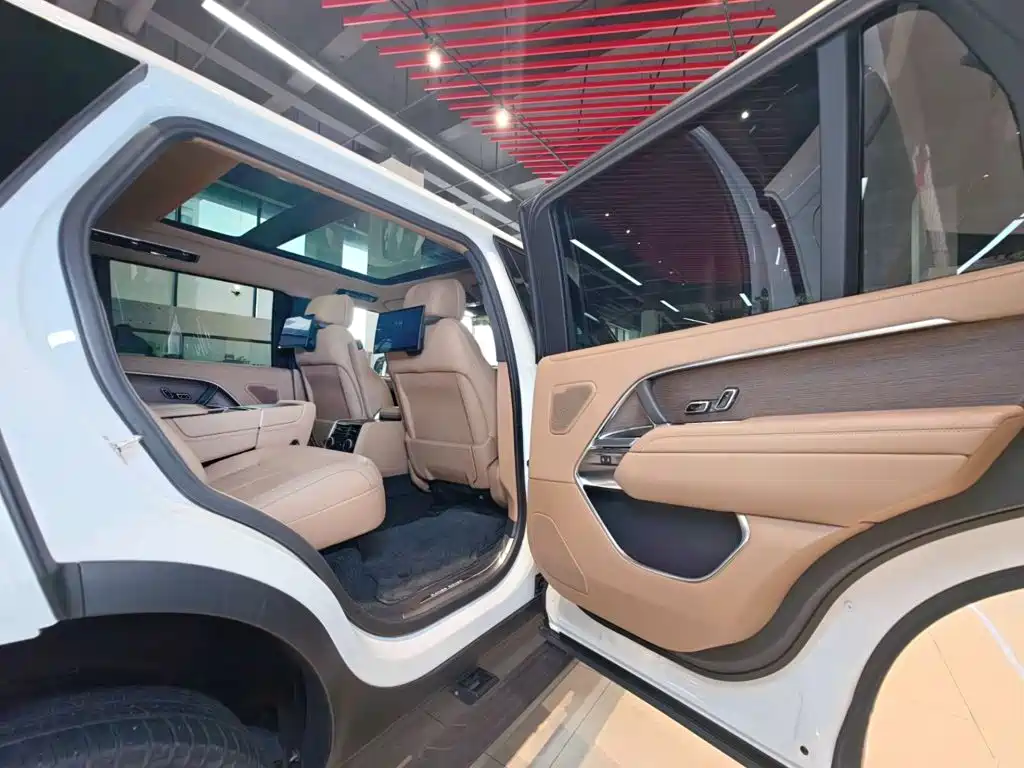 Land Rover Range Rover — миниатюра 25