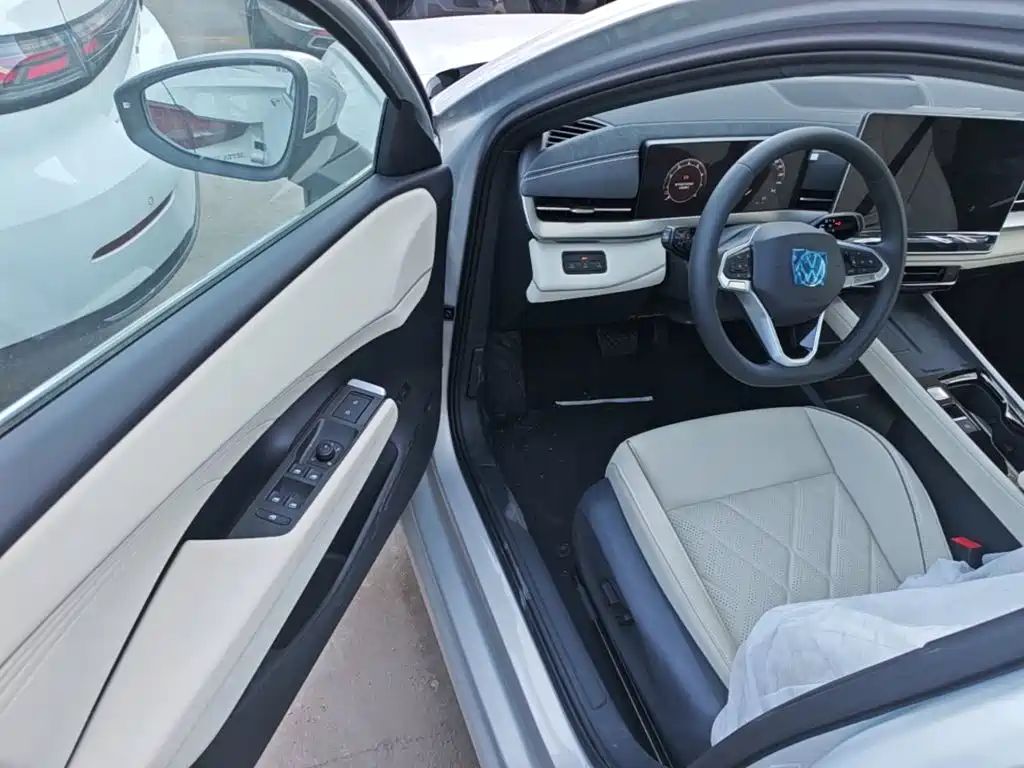Volkswagen Sagitar — миниатюра 16