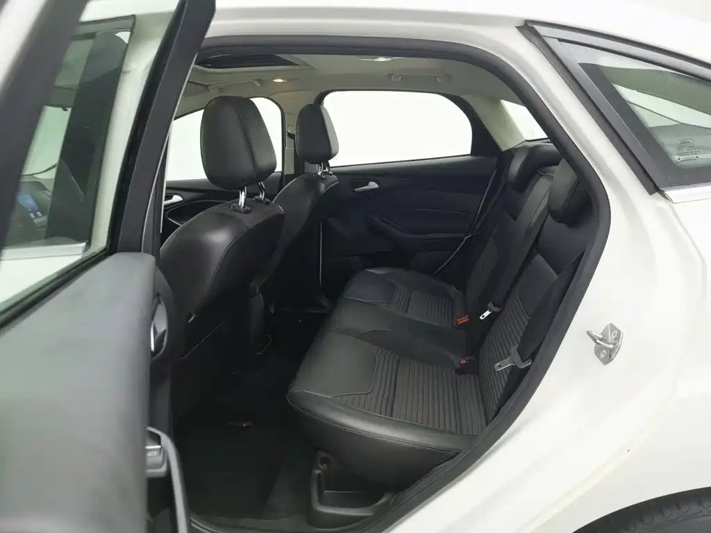 Ford Focus — миниатюра 15