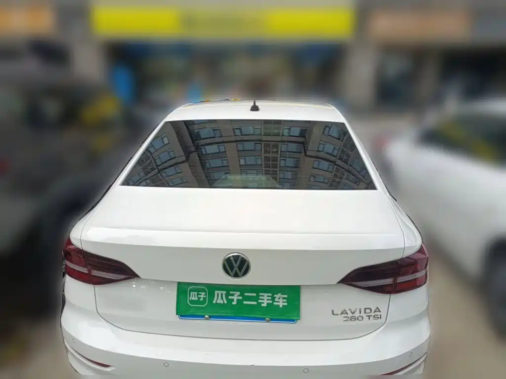 Volkswagen Lavida — миниатюра 4