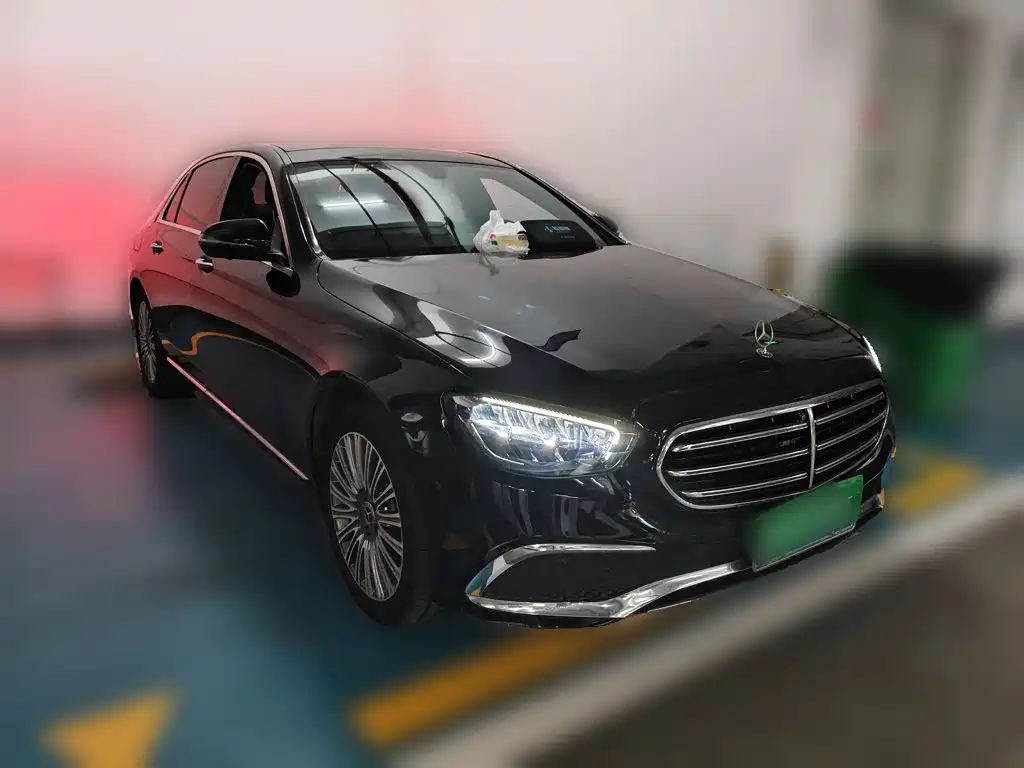 Mercedes-Benz E-Class — миниатюра 3