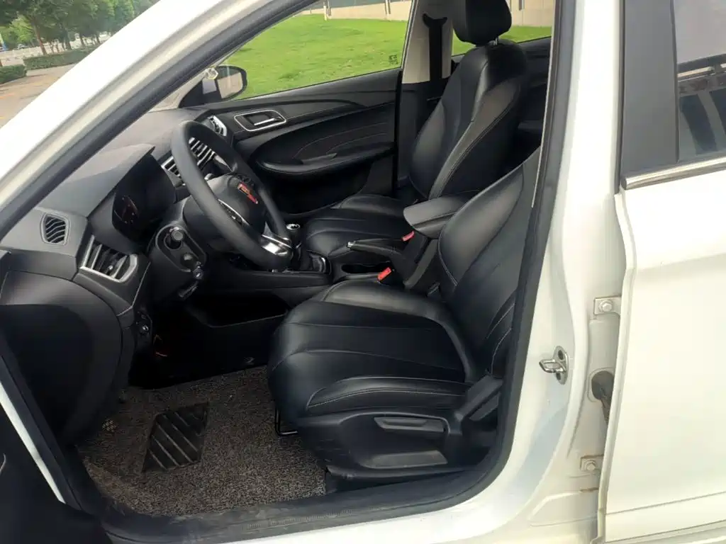 Roewe i5 — миниатюра 15