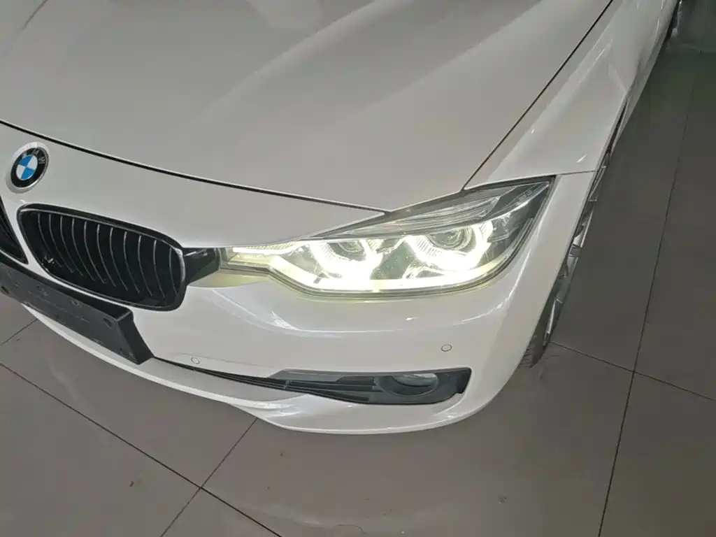 BMW 3 Series — миниатюра 24