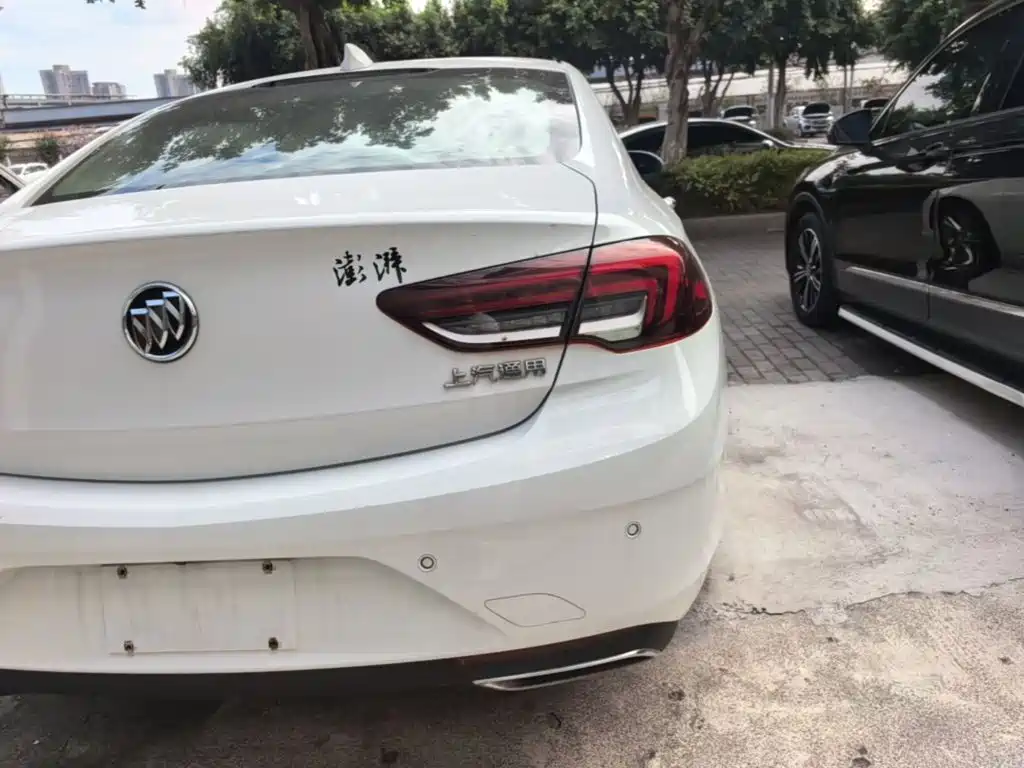 Buick Regal — миниатюра 8