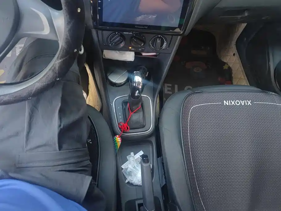 Volkswagen Polo — миниатюра 16