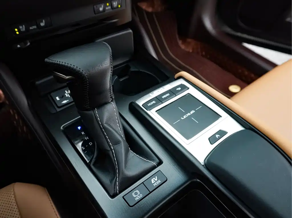 Lexus ES — миниатюра 15