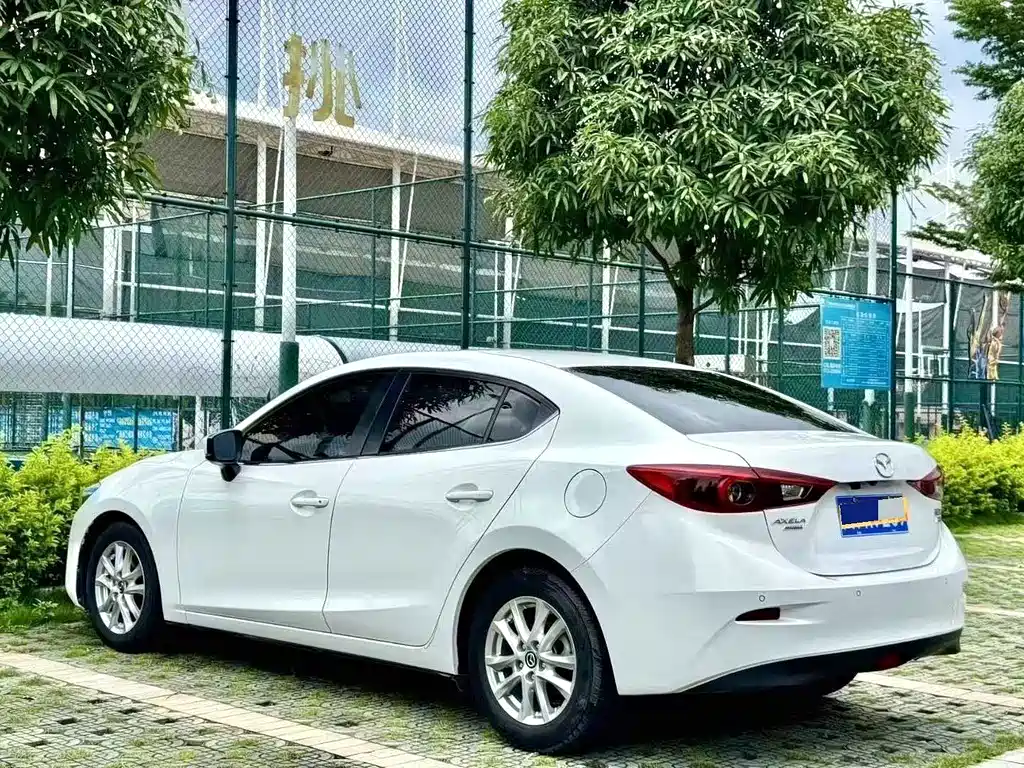 Mazda 3 Axela — миниатюра 4