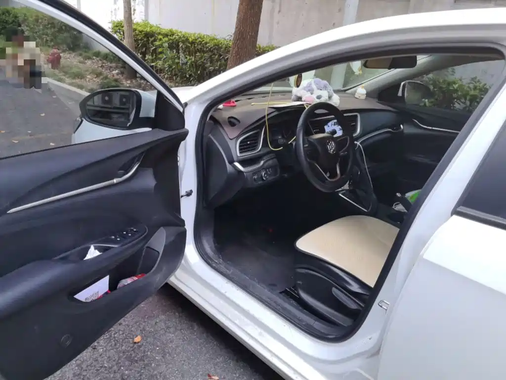 Buick Excelle — миниатюра 13