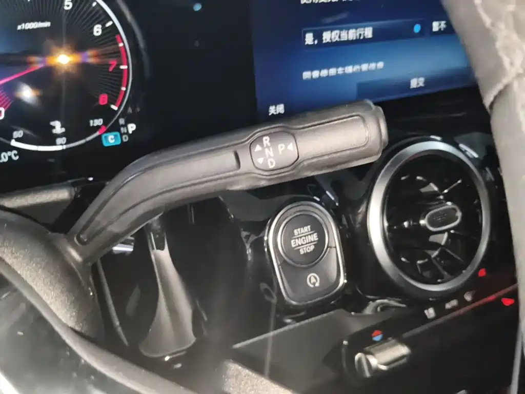 Mercedes-Benz GLA — миниатюра 14