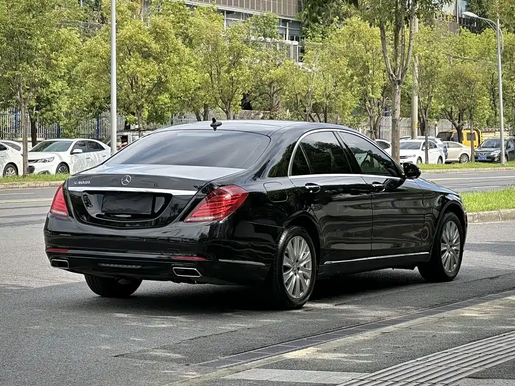 Mercedes-Benz S-Class — миниатюра 8