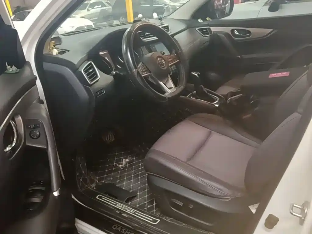 Nissan Qashqai — миниатюра 16