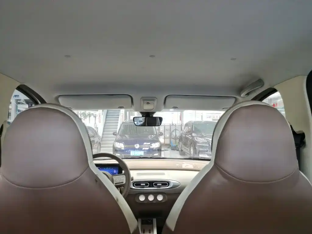 Wuling MINIEV — миниатюра 18