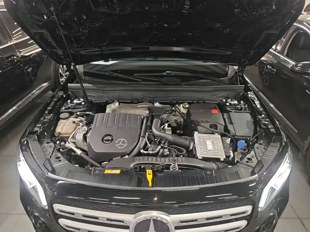 Mercedes-Benz GLB — миниатюра 20