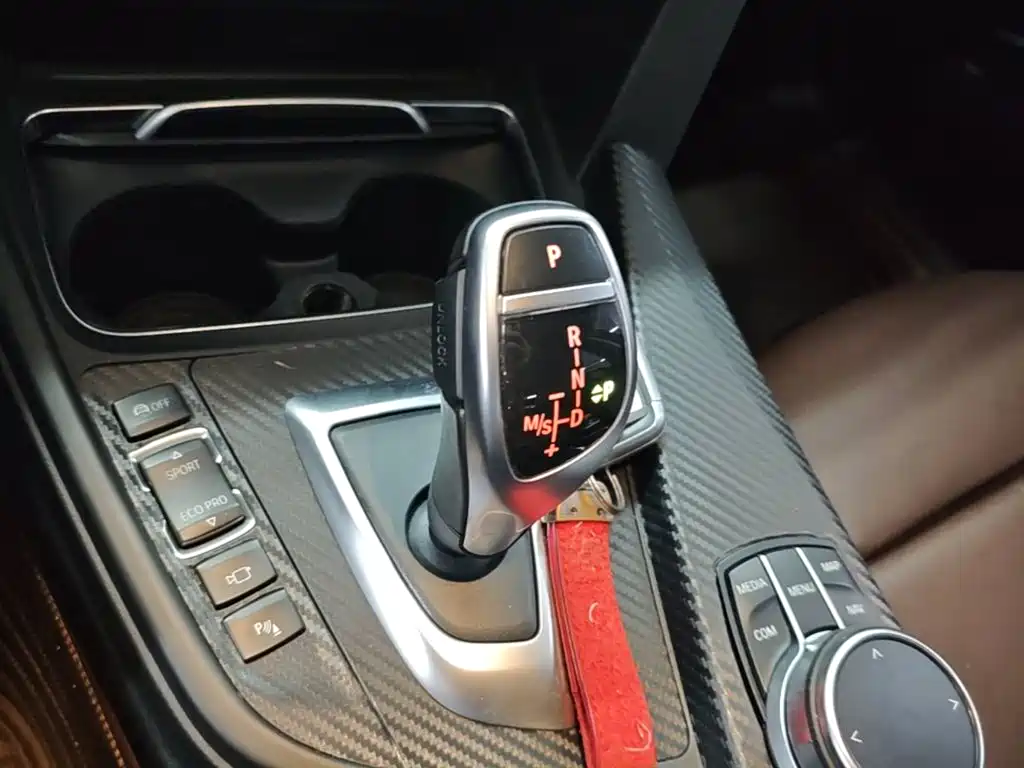 BMW 3 Series — миниатюра 19