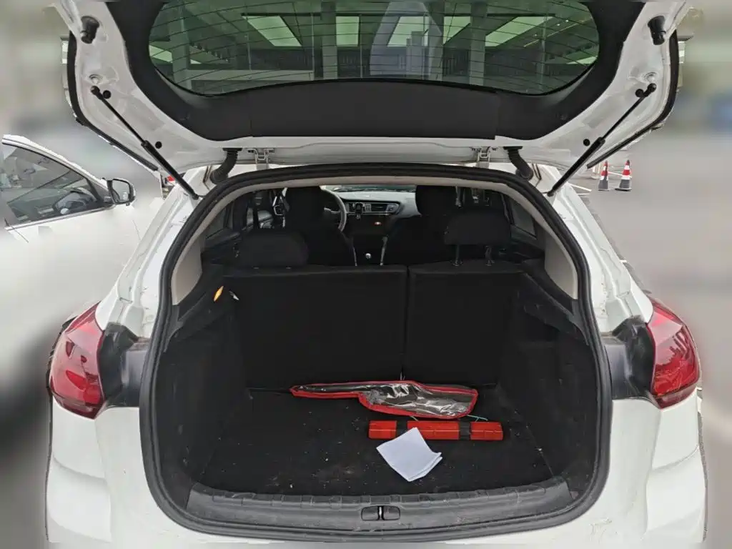Citroen C3-XR — миниатюра 24