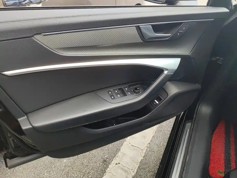 Audi A6L — миниатюра 7