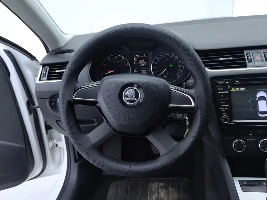 Skoda Octavia — миниатюра 15