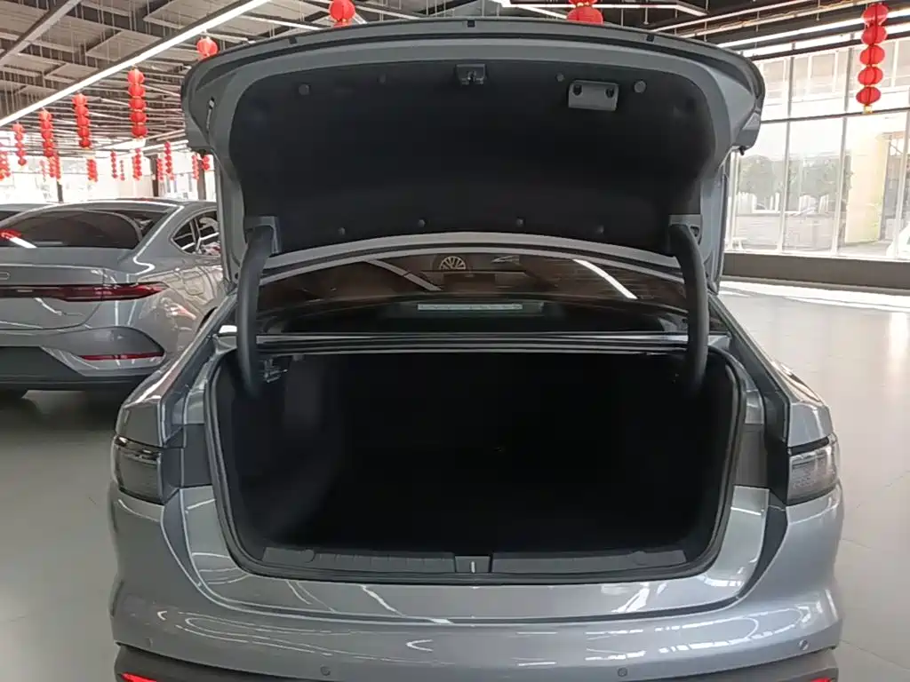 BYD Seal 05 DM-i — миниатюра 19