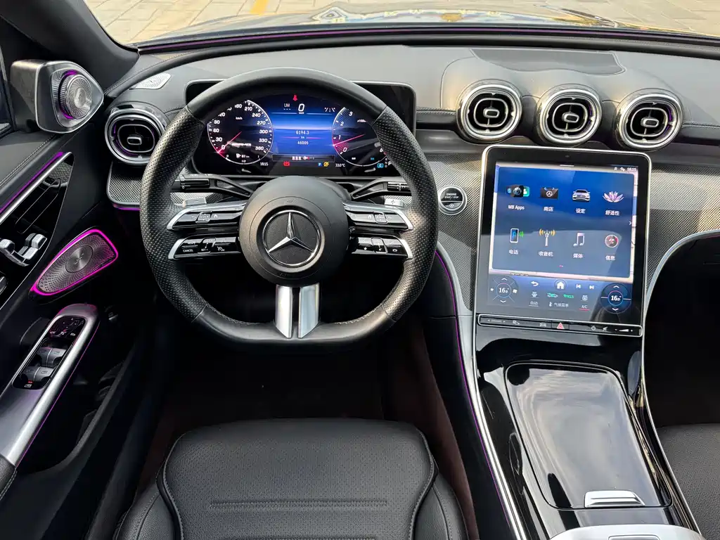 Mercedes-Benz C-Class — миниатюра 16