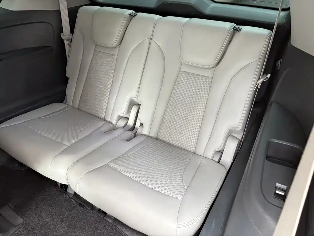 GAC GS8 2022 2.0TM Luxury （ мест）