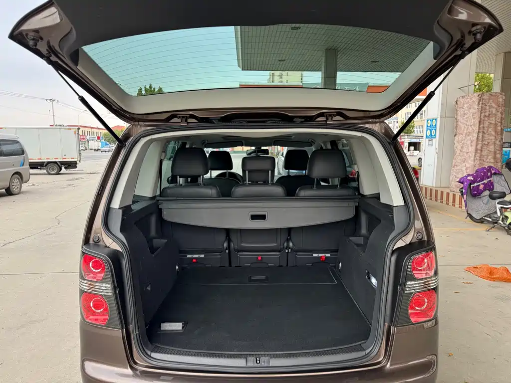 Volkswagen Touran — миниатюра 16