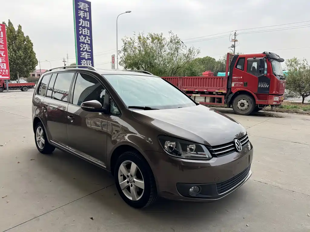 Volkswagen Touran — миниатюра 6