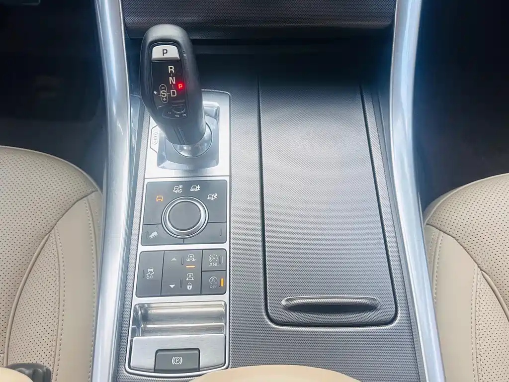 Land Rover Sport — миниатюра 10
